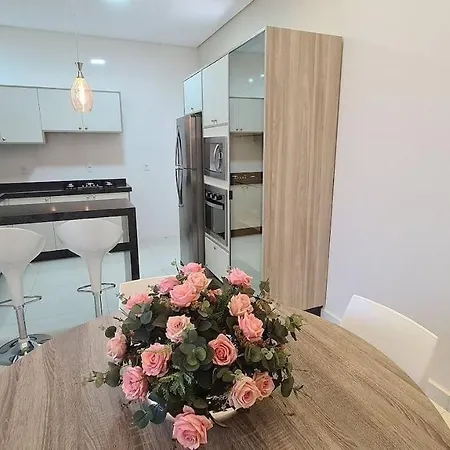 Linda Casa Na Regiao Central De Foz 福斯的伊瓜苏 Exterior photo